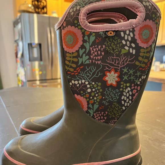 Girls BOGS - Picture 1 of 1